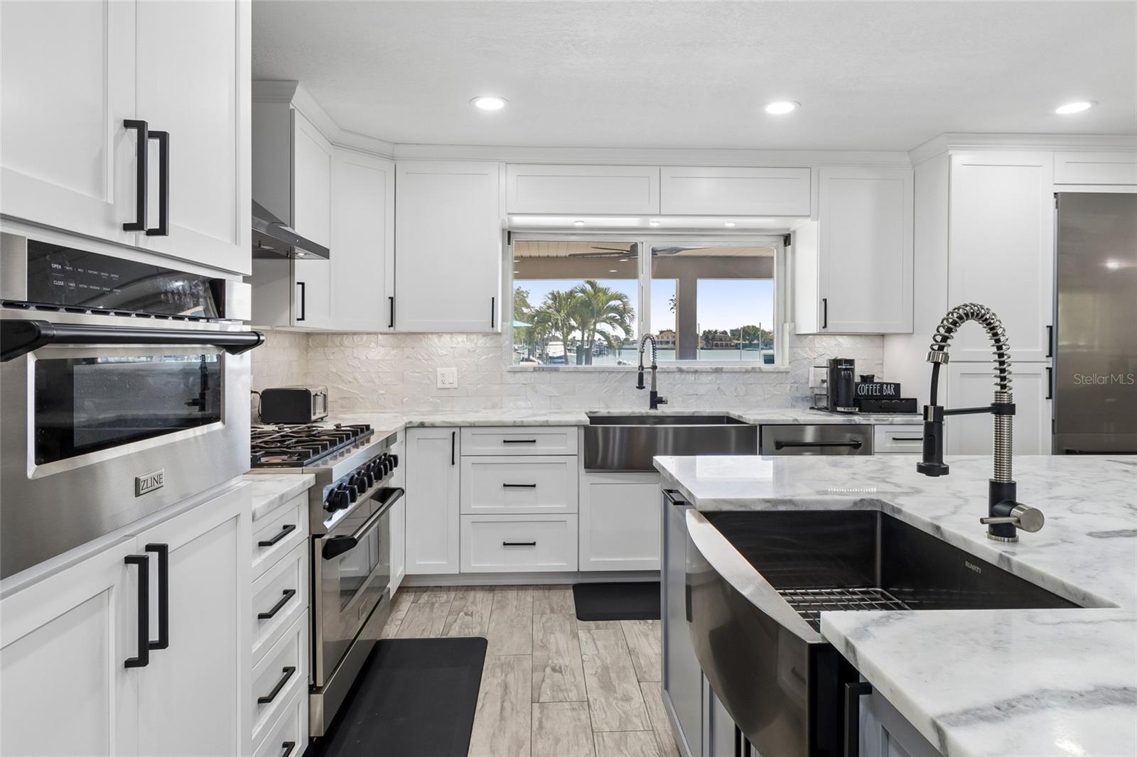 10127 PARADISE BOULEVARD