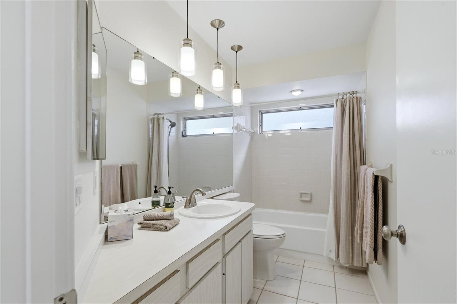 GULF GATE EAST - Residential