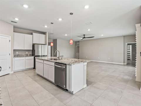 Tiny photo for 5208 NW 46th Lane Road, Ocala, FL 34482 (MLS # OM728226)