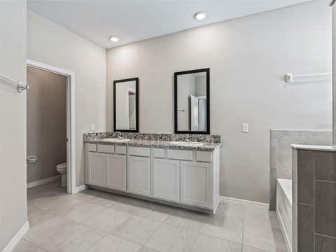 Tiny photo for 5208 NW 46th Lane Road, Ocala, FL 34482 (MLS # OM728226)