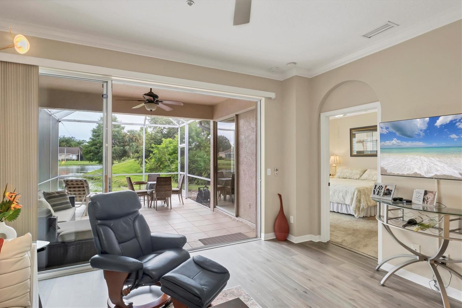 HERITAGE OAKS GOLF & COUNTRY CLUB - Residential