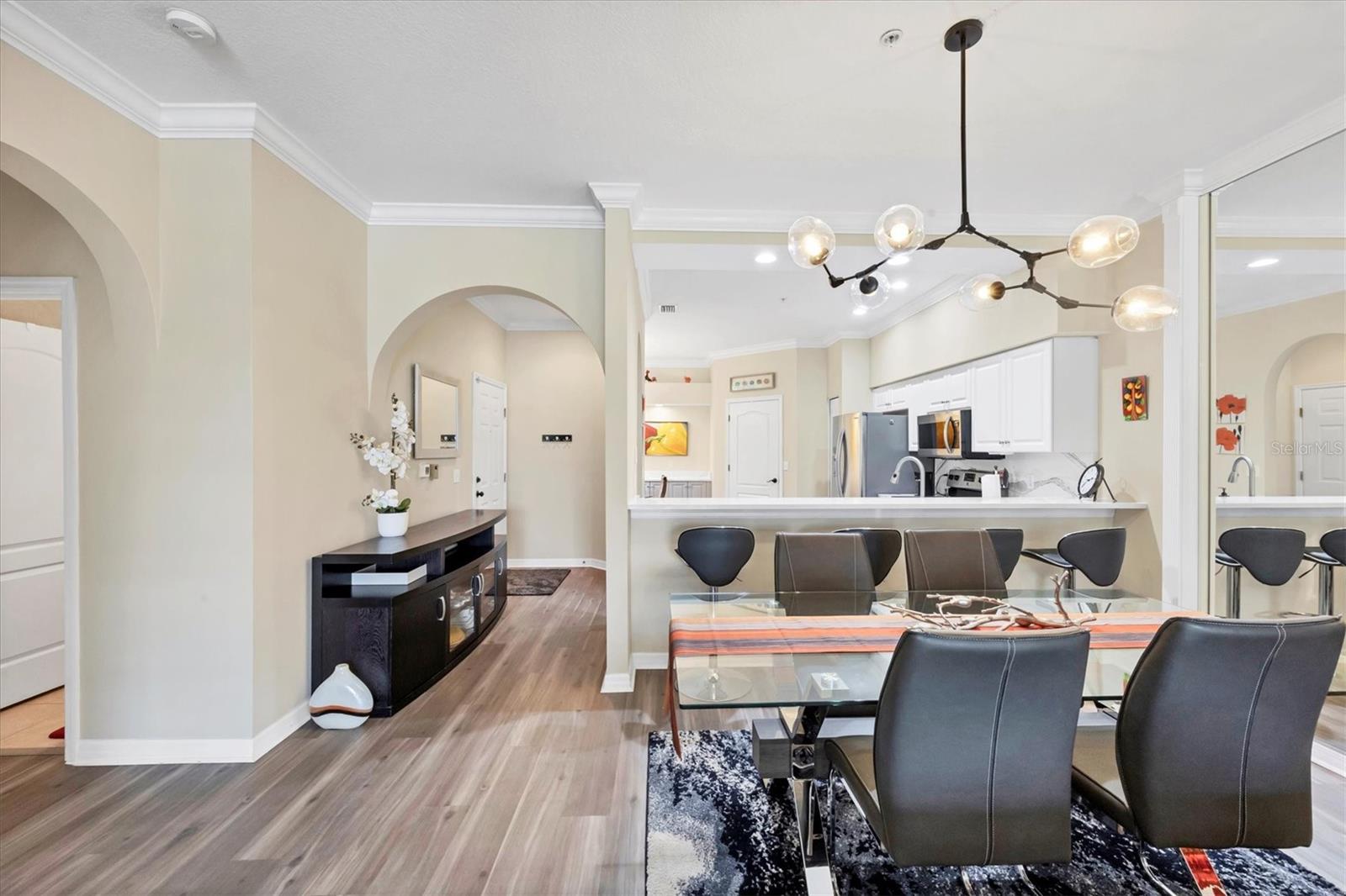 HERITAGE OAKS GOLF & COUNTRY CLUB - Residential