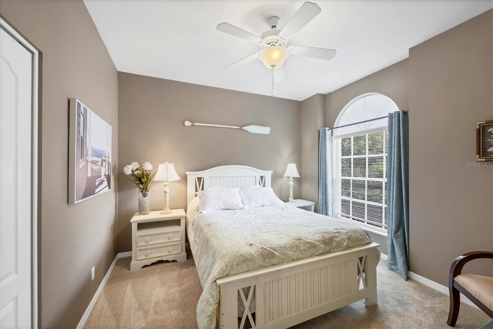 HERITAGE OAKS GOLF & COUNTRY CLUB - Residential