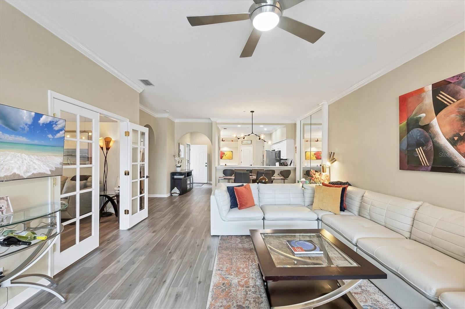 HERITAGE OAKS GOLF & COUNTRY CLUB - Residential