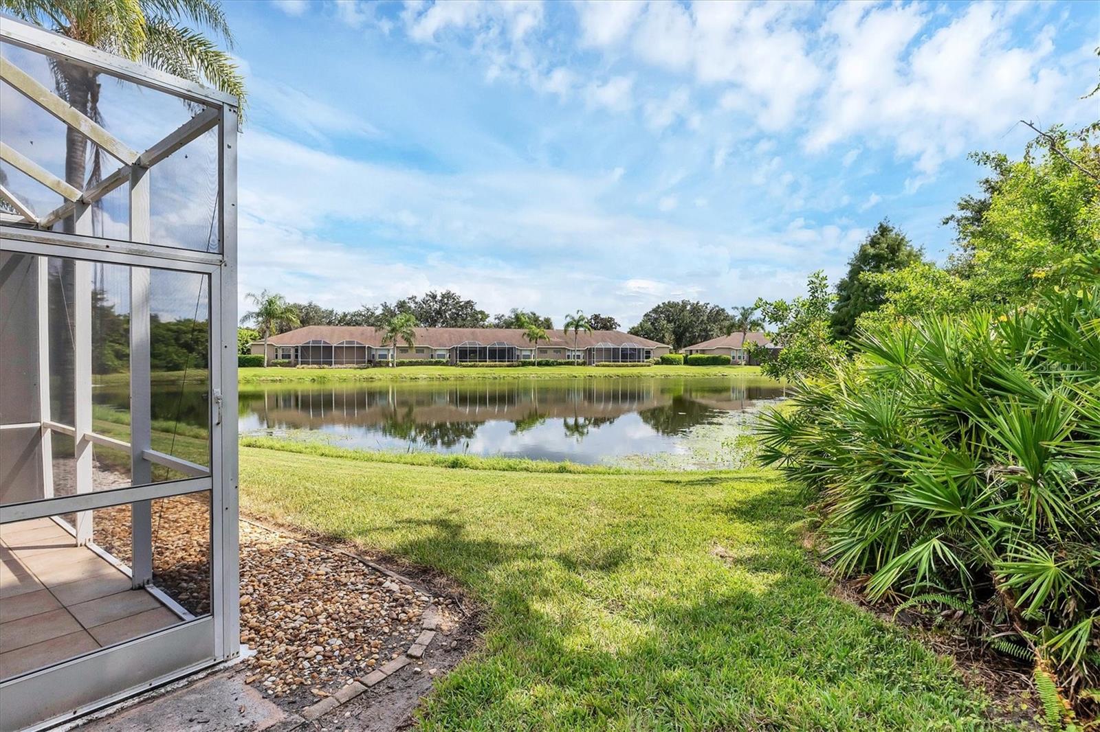 HERITAGE OAKS GOLF & COUNTRY CLUB - Residential
