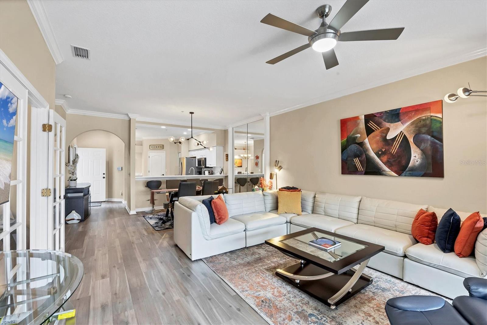 HERITAGE OAKS GOLF & COUNTRY CLUB - Residential