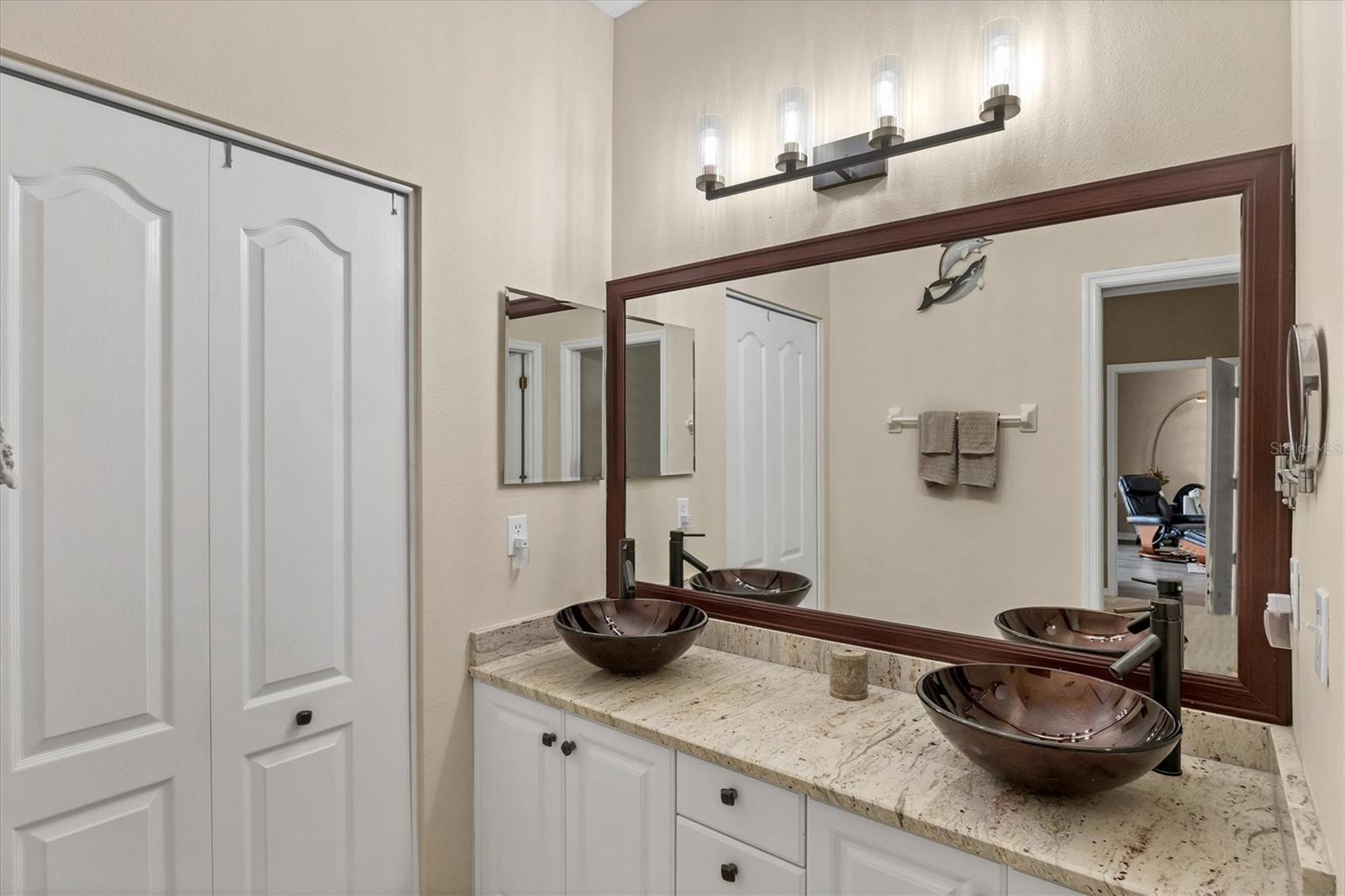 HERITAGE OAKS GOLF & COUNTRY CLUB - Residential