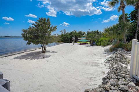 A home in PORT CHARLOTTE