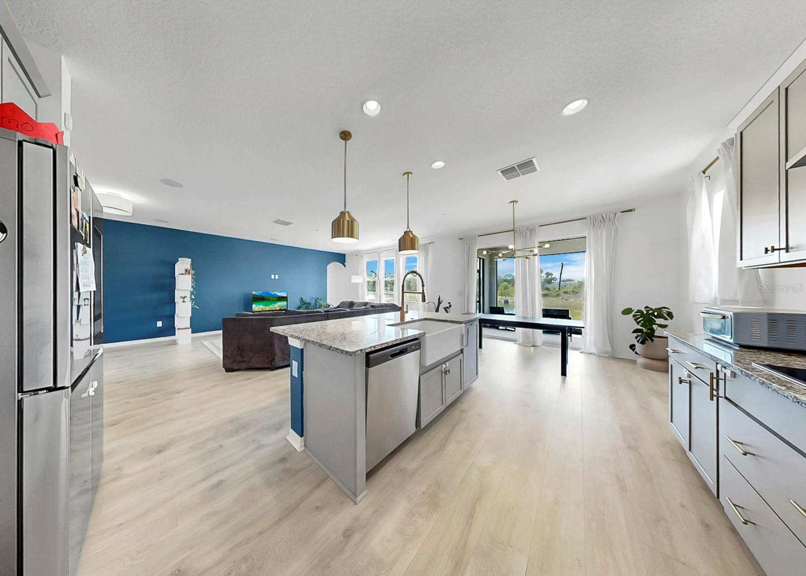 CEDARBROOK - Residential