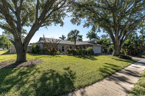 A home in PALM HARBOR