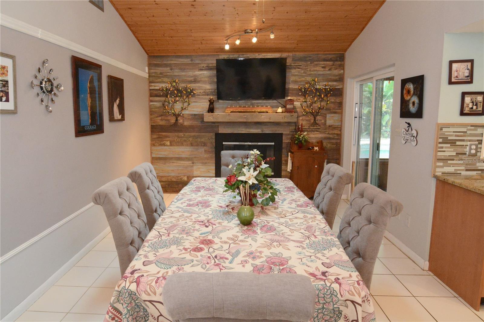 HOWELL COVE 2ND SEC - Residential