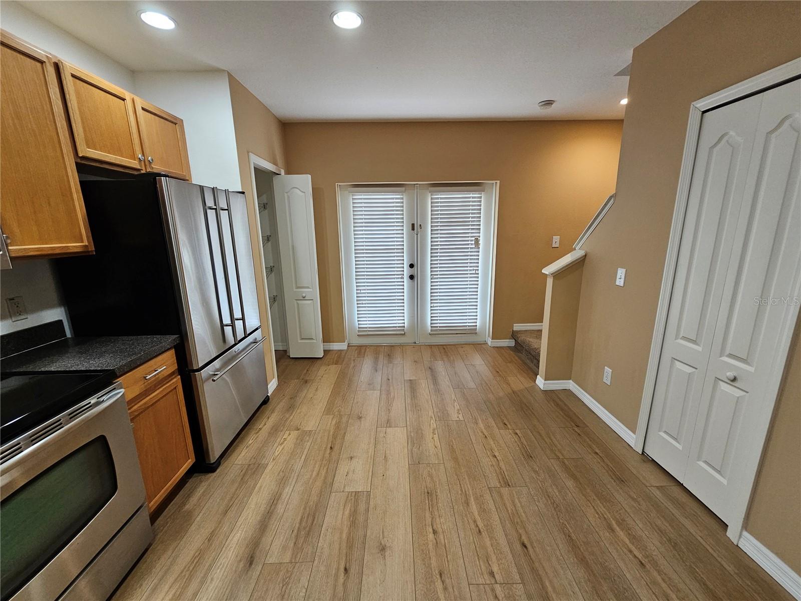 SWAN VIEW TWNHMS - Residential