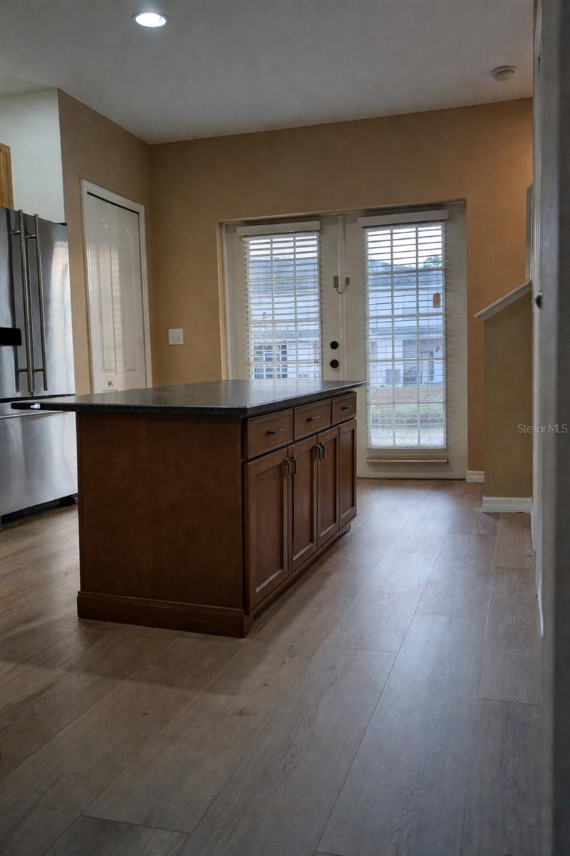 SWAN VIEW TWNHMS - Residential