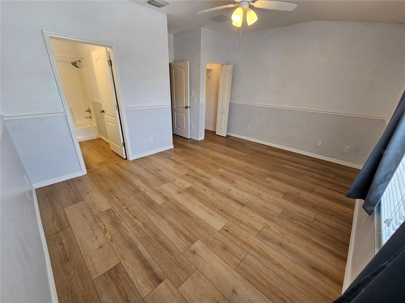 SWAN VIEW TWNHMS - Residential