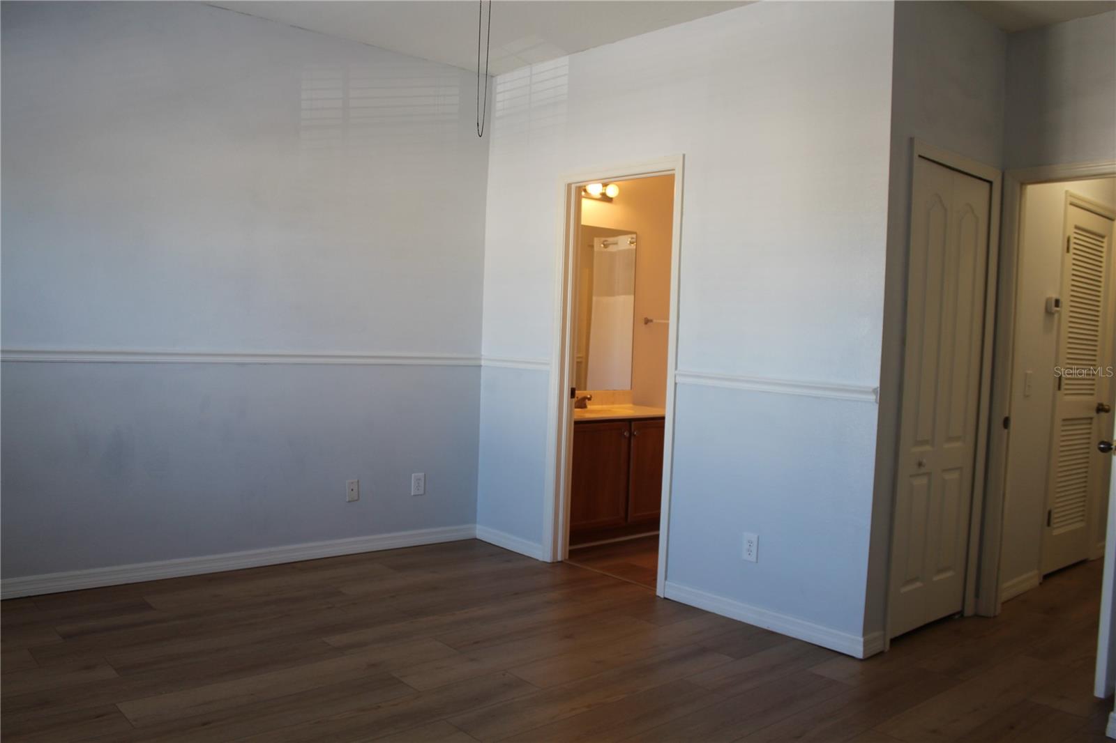 SWAN VIEW TWNHMS - Residential