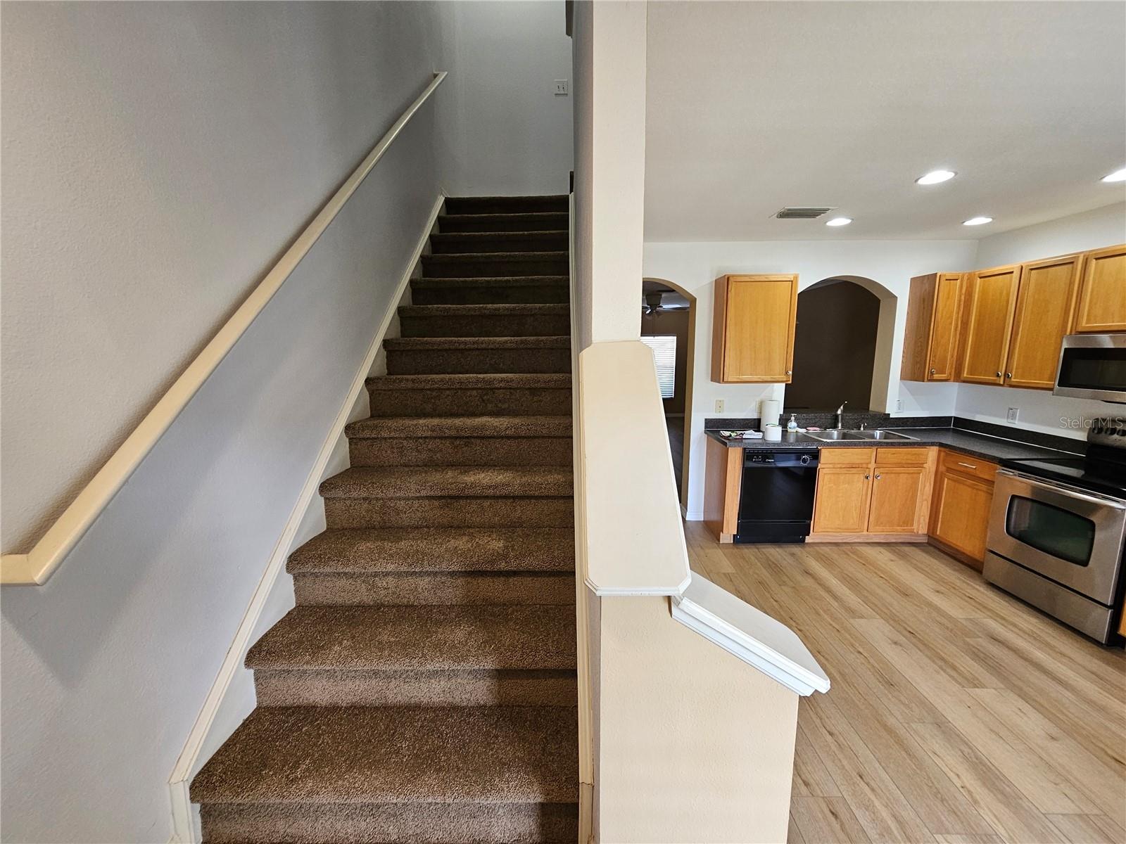 SWAN VIEW TWNHMS - Residential