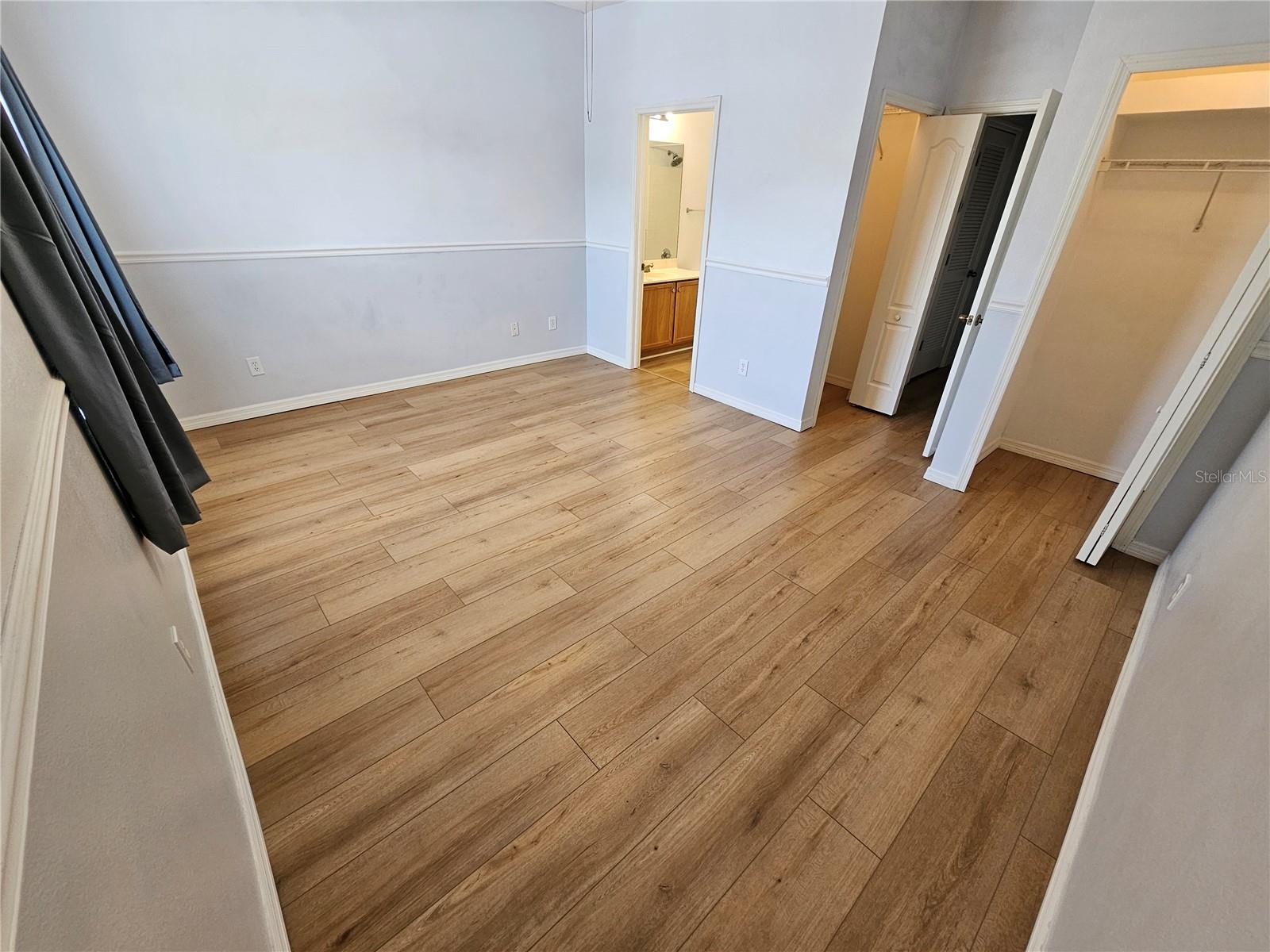 SWAN VIEW TWNHMS - Residential