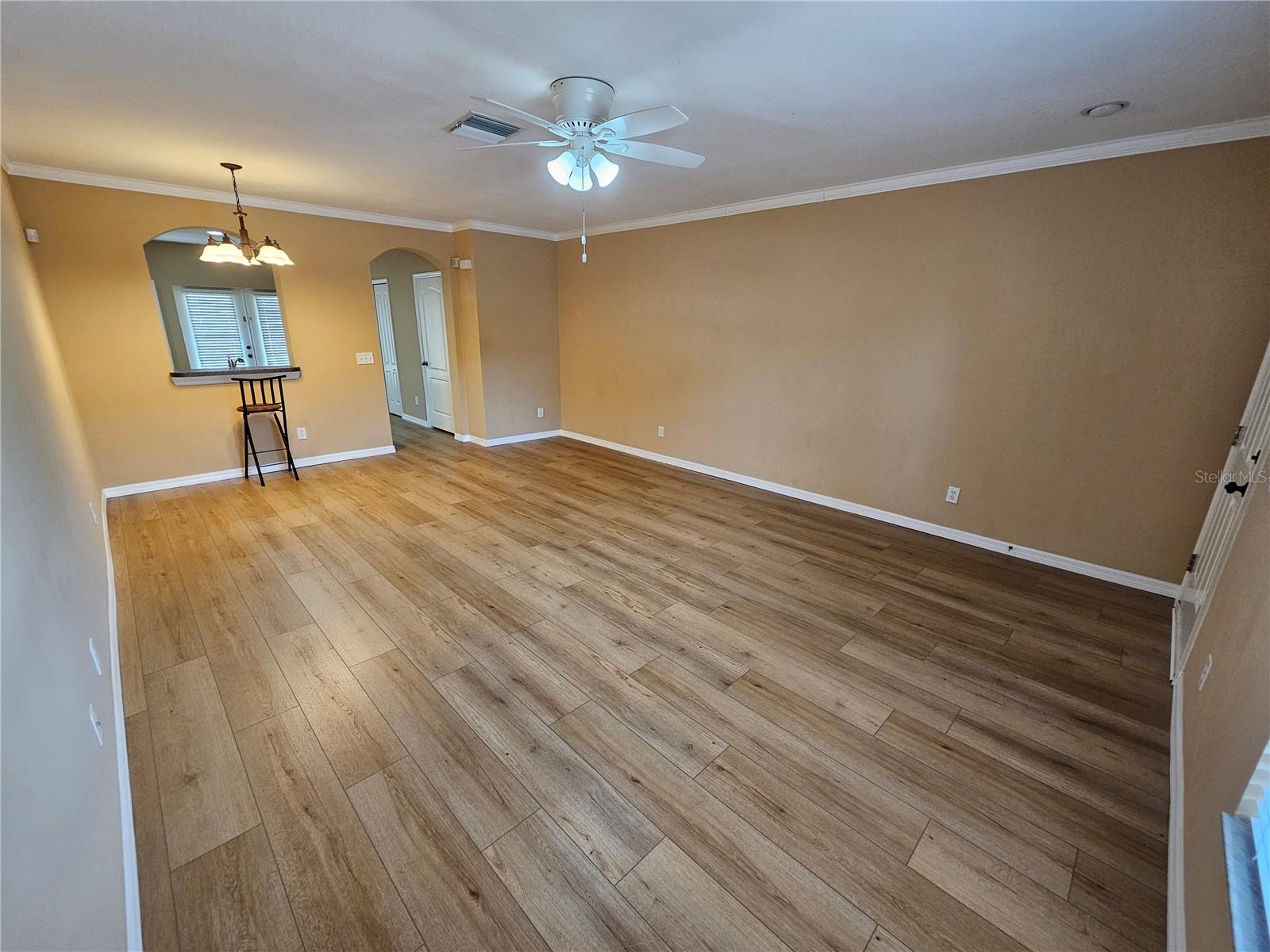 SWAN VIEW TWNHMS - Residential