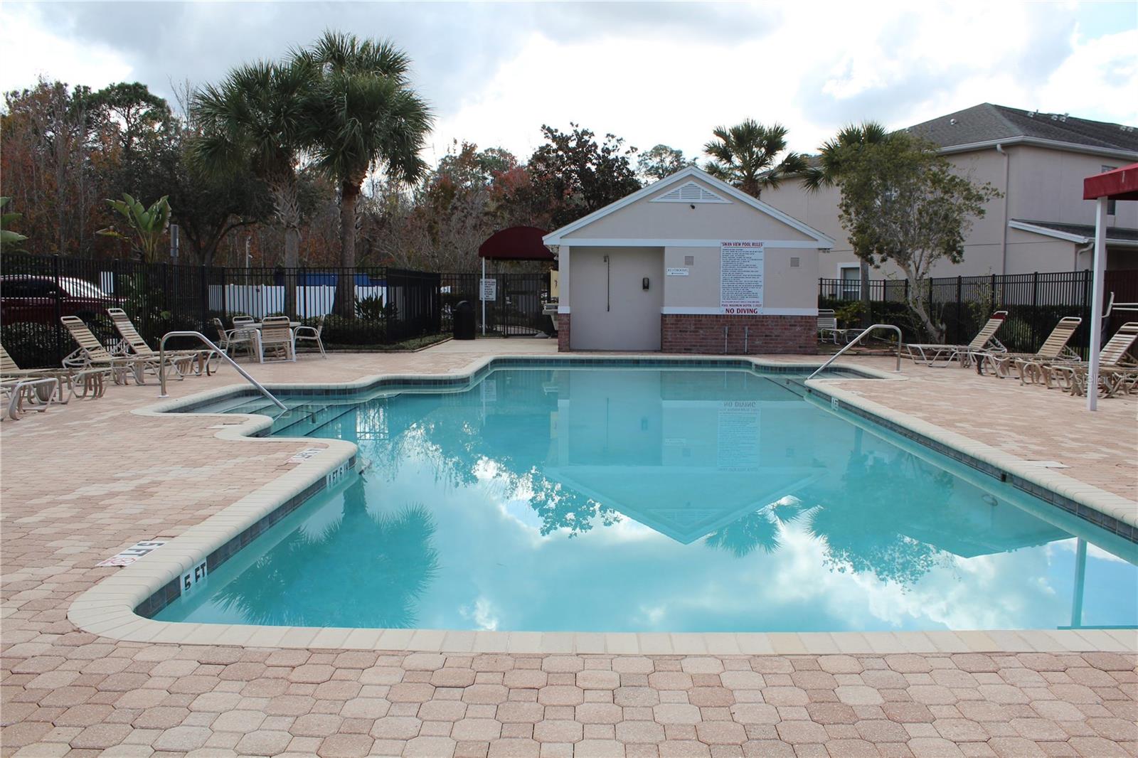 SWAN VIEW TWNHMS - Residential