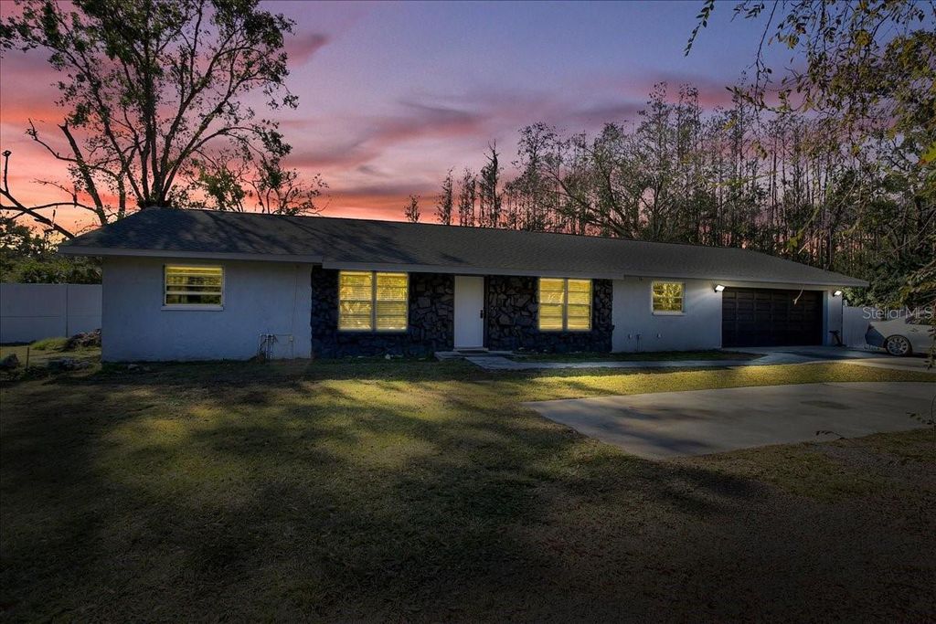 Photo of 6124 Lynn Road, Tampa, FL 33625 (MLS # S5141982)