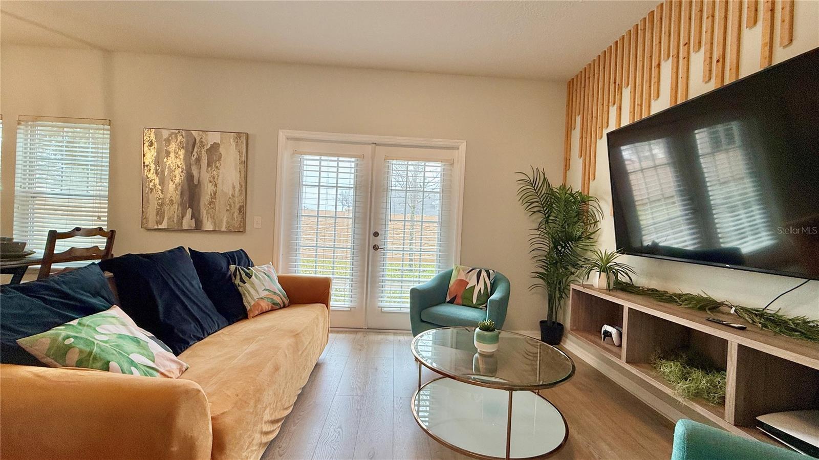 WEST LUCAYA VILLAGE - Residential