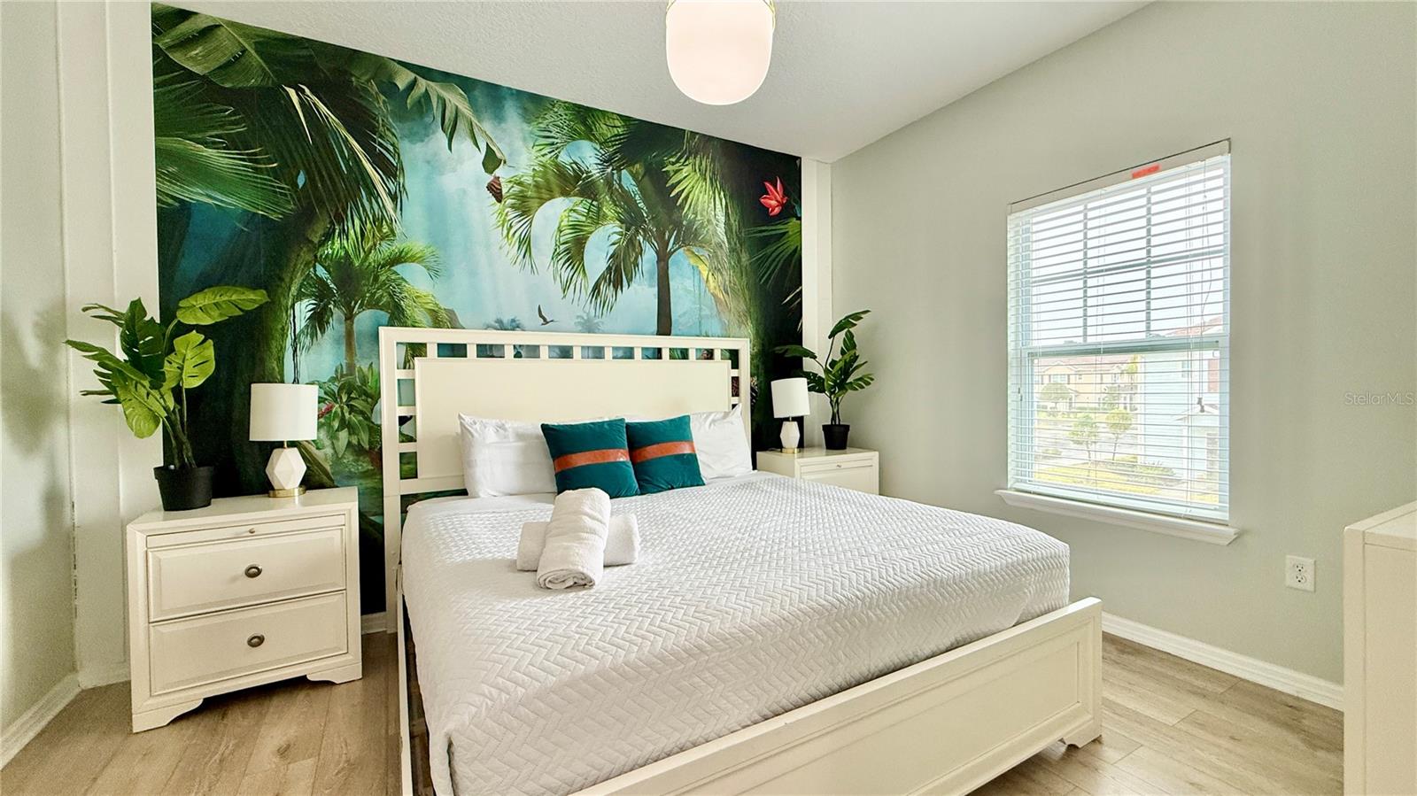 WEST LUCAYA VILLAGE - Residential