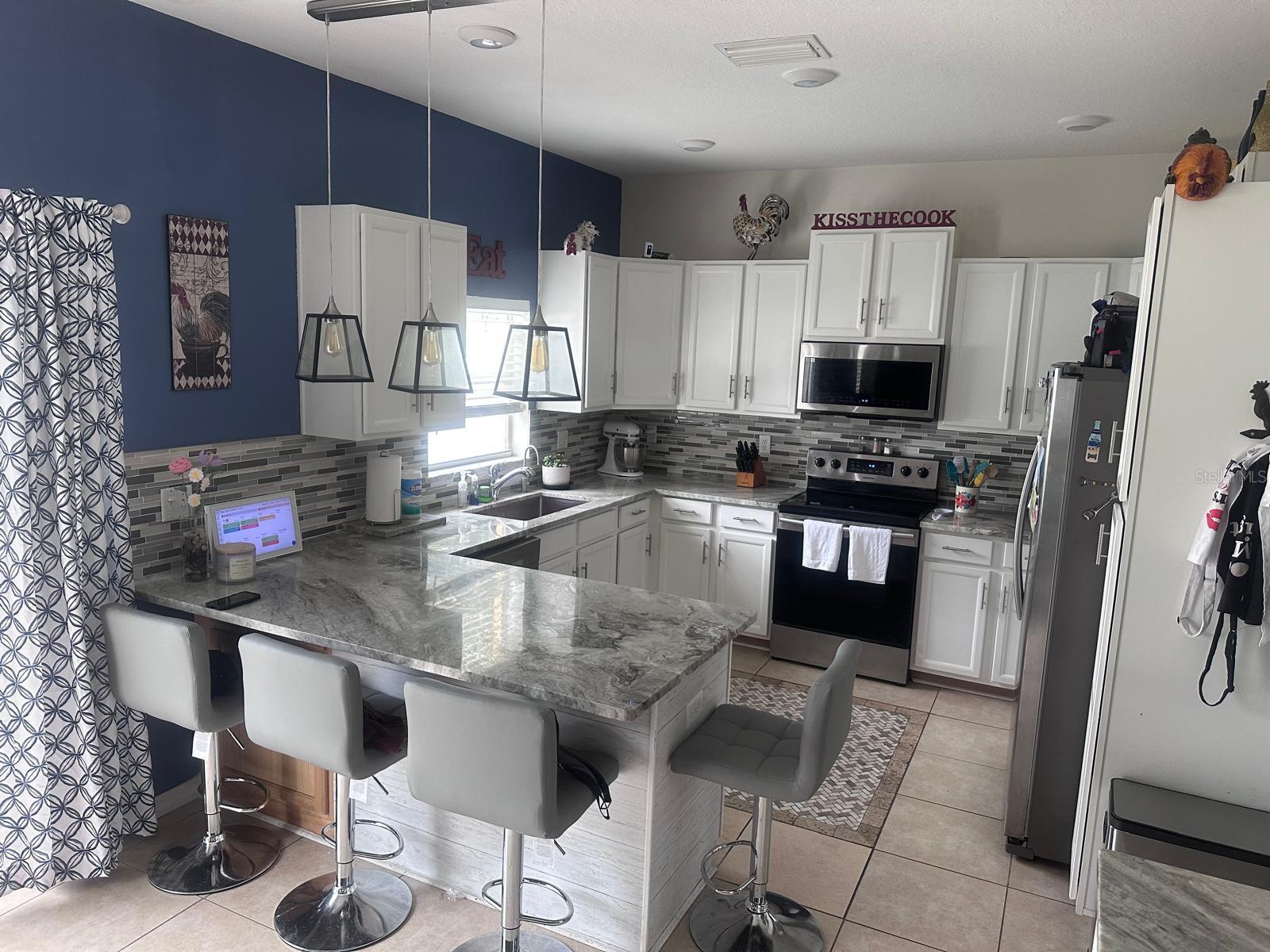 3204 MAGNOLIA MEADOWS DRIVE