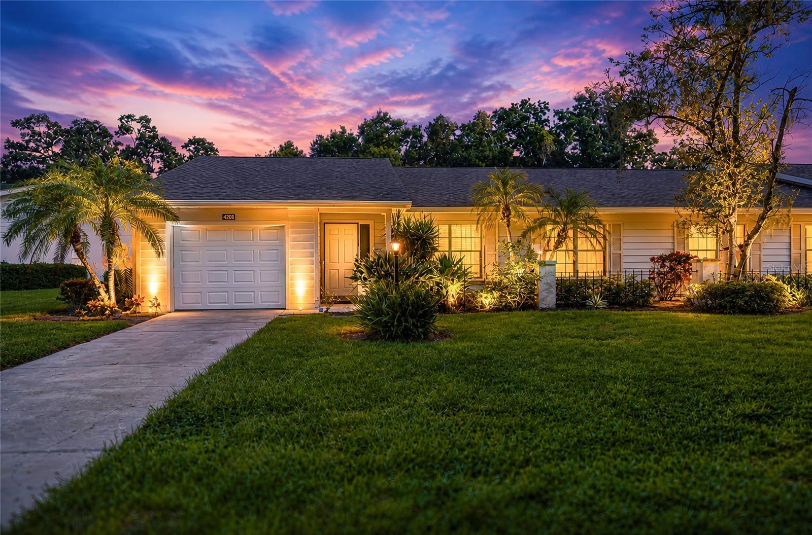 4206 OAKHURST CIRCLE E 3075
