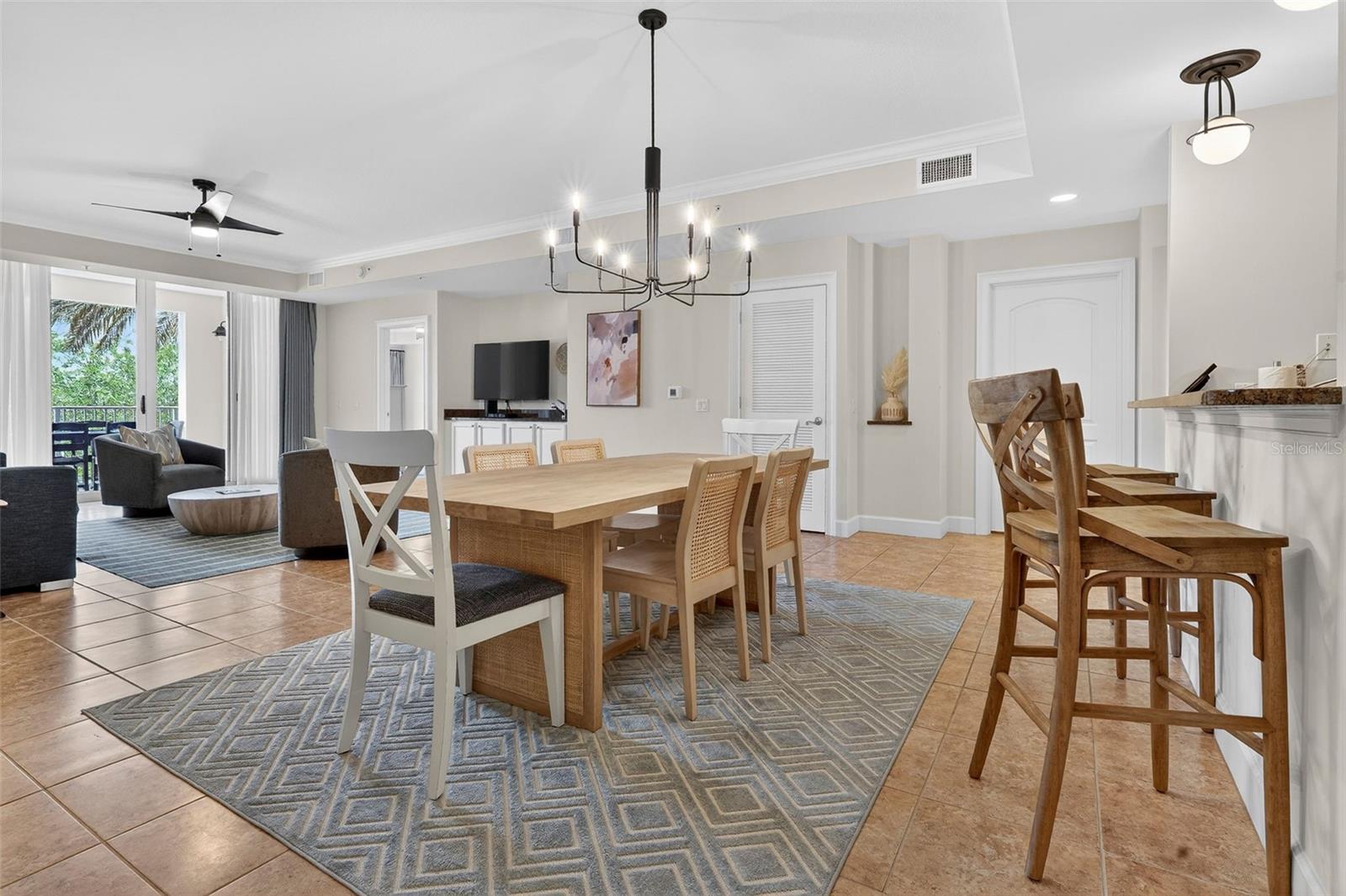 102 YACHT HARBOR DRIVE 365