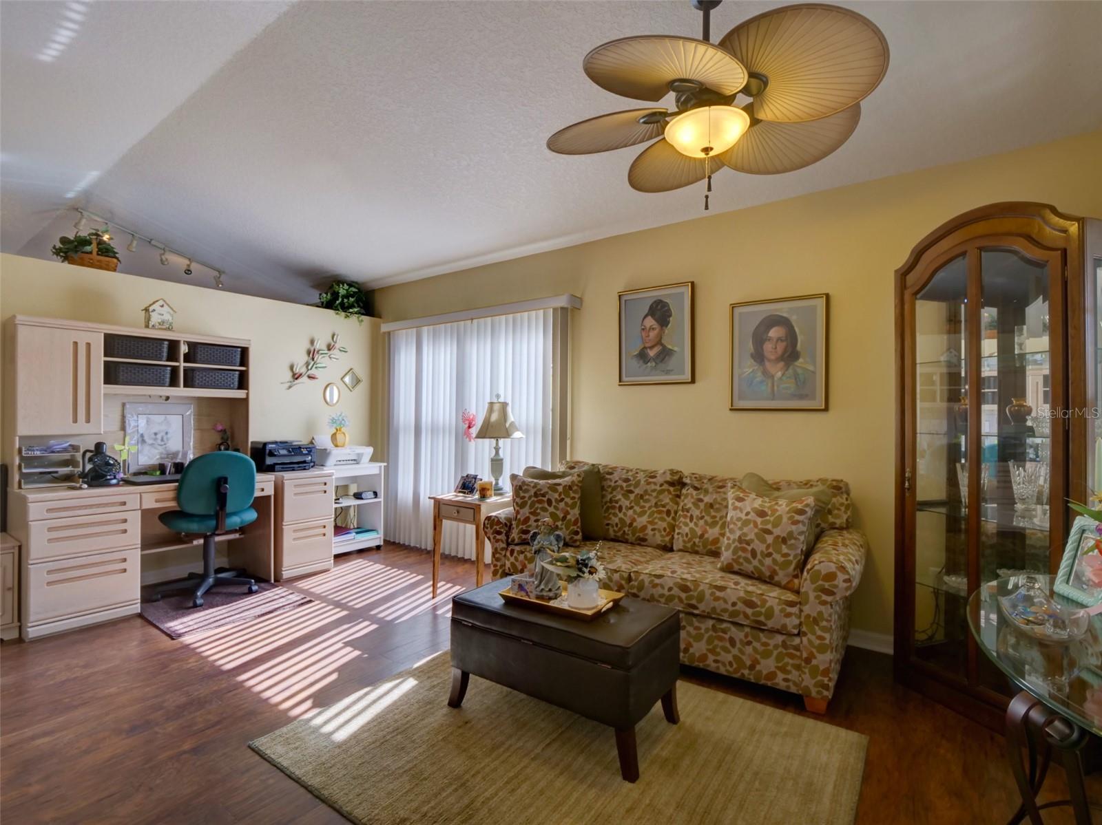 GOLFVIEW VILLAGE - Residential