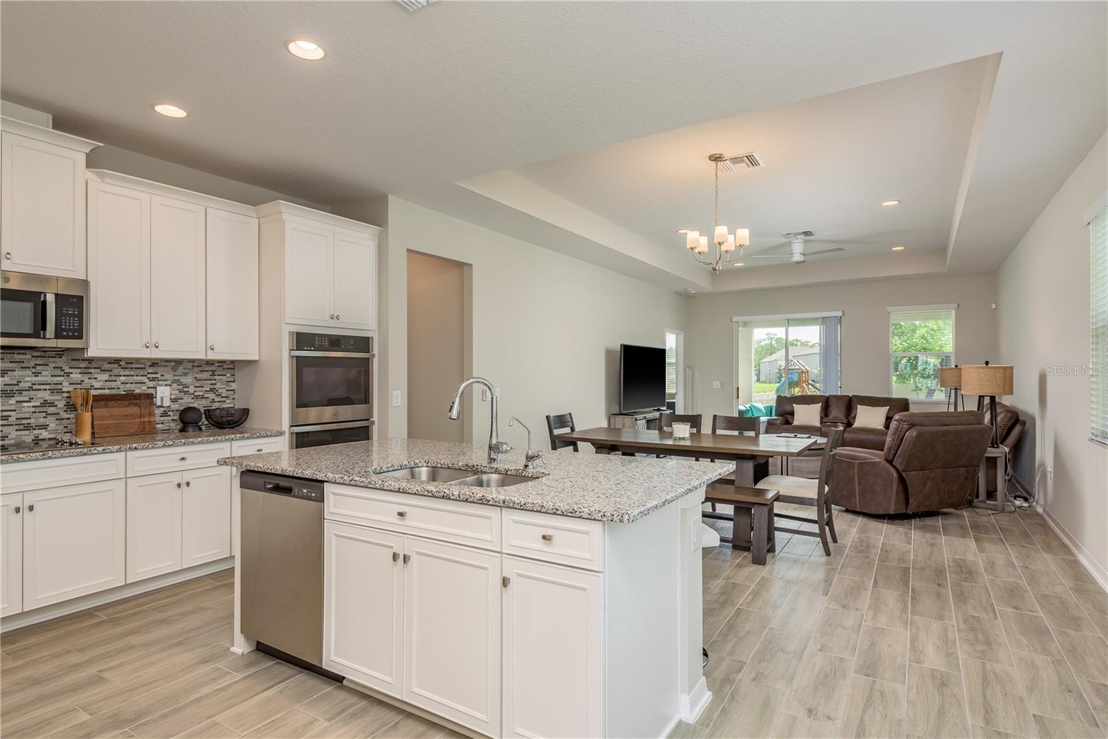 TALAVERA - Residential Lease