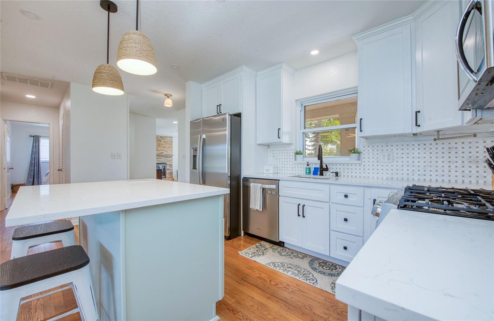 DEL ORO SHORES - Residential