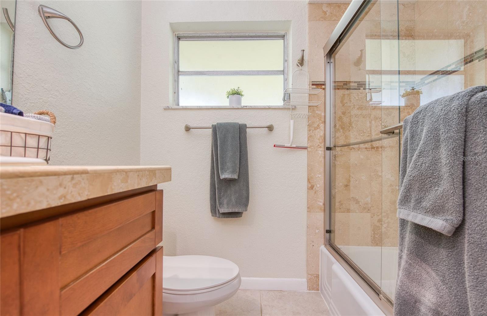 DEL ORO SHORES - Residential