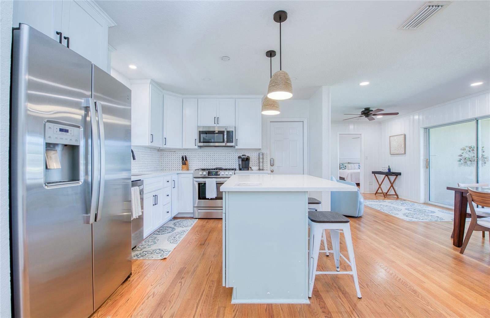 DEL ORO SHORES - Residential