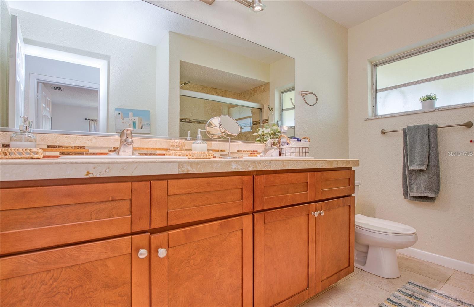 DEL ORO SHORES - Residential