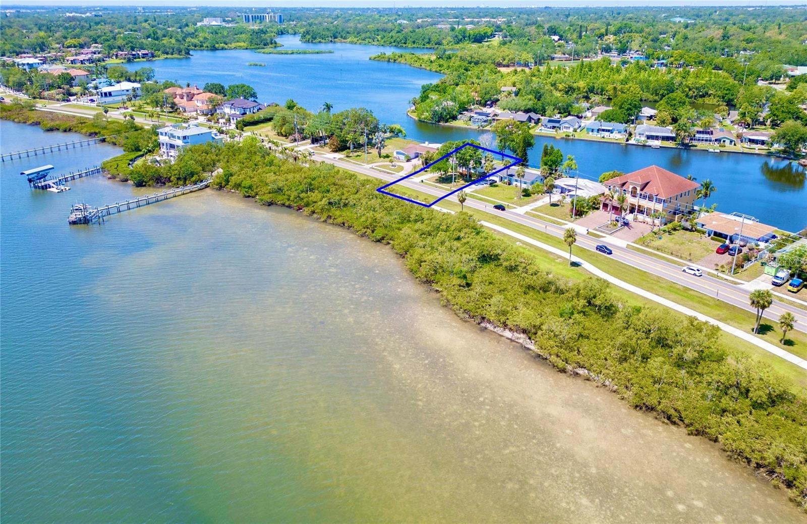 DEL ORO SHORES - Residential