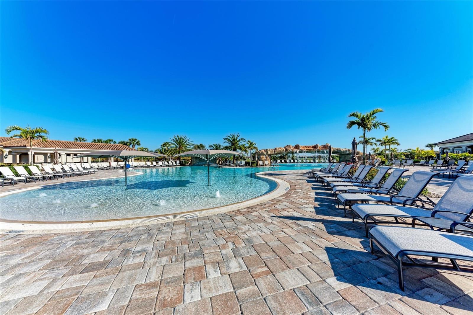 LAKEWOOD NATIONAL - Residential