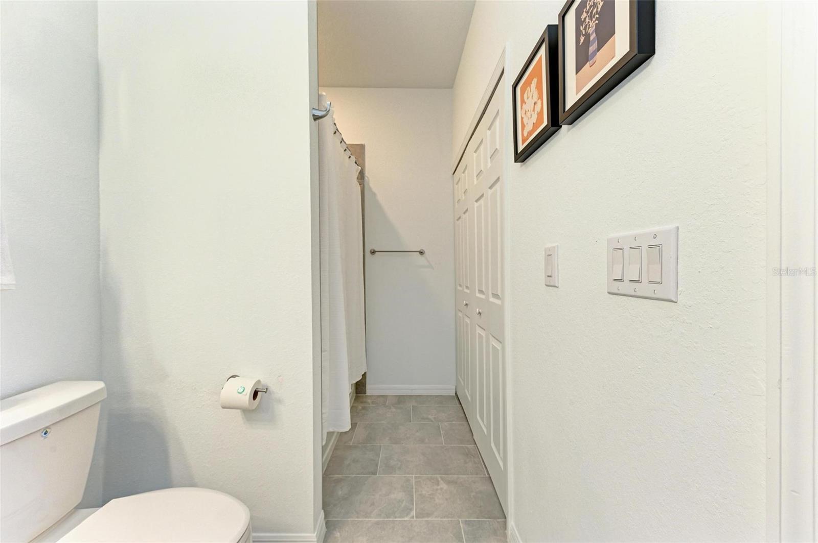 LAKEWOOD NATIONAL - Residential