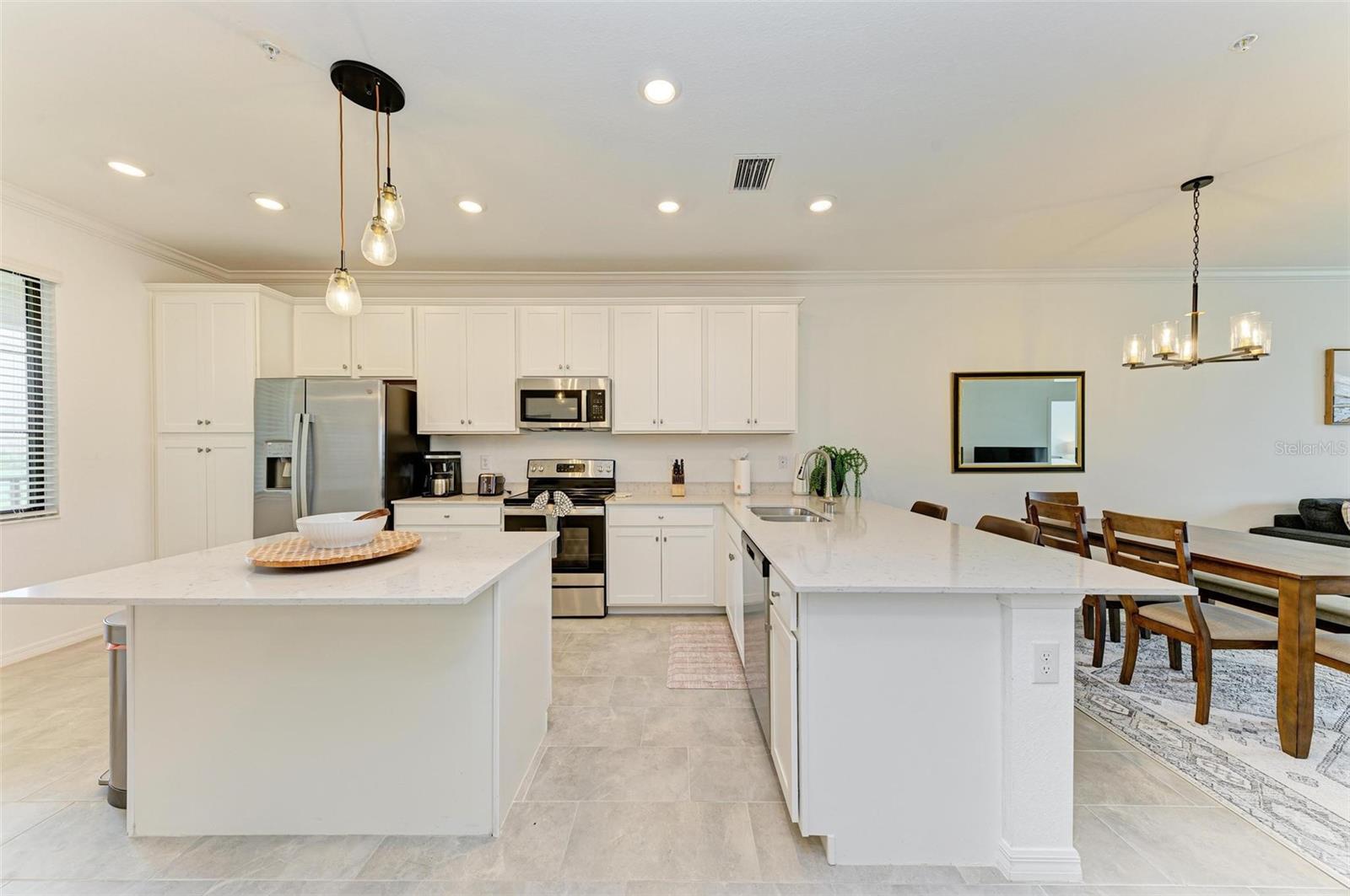LAKEWOOD NATIONAL - Residential