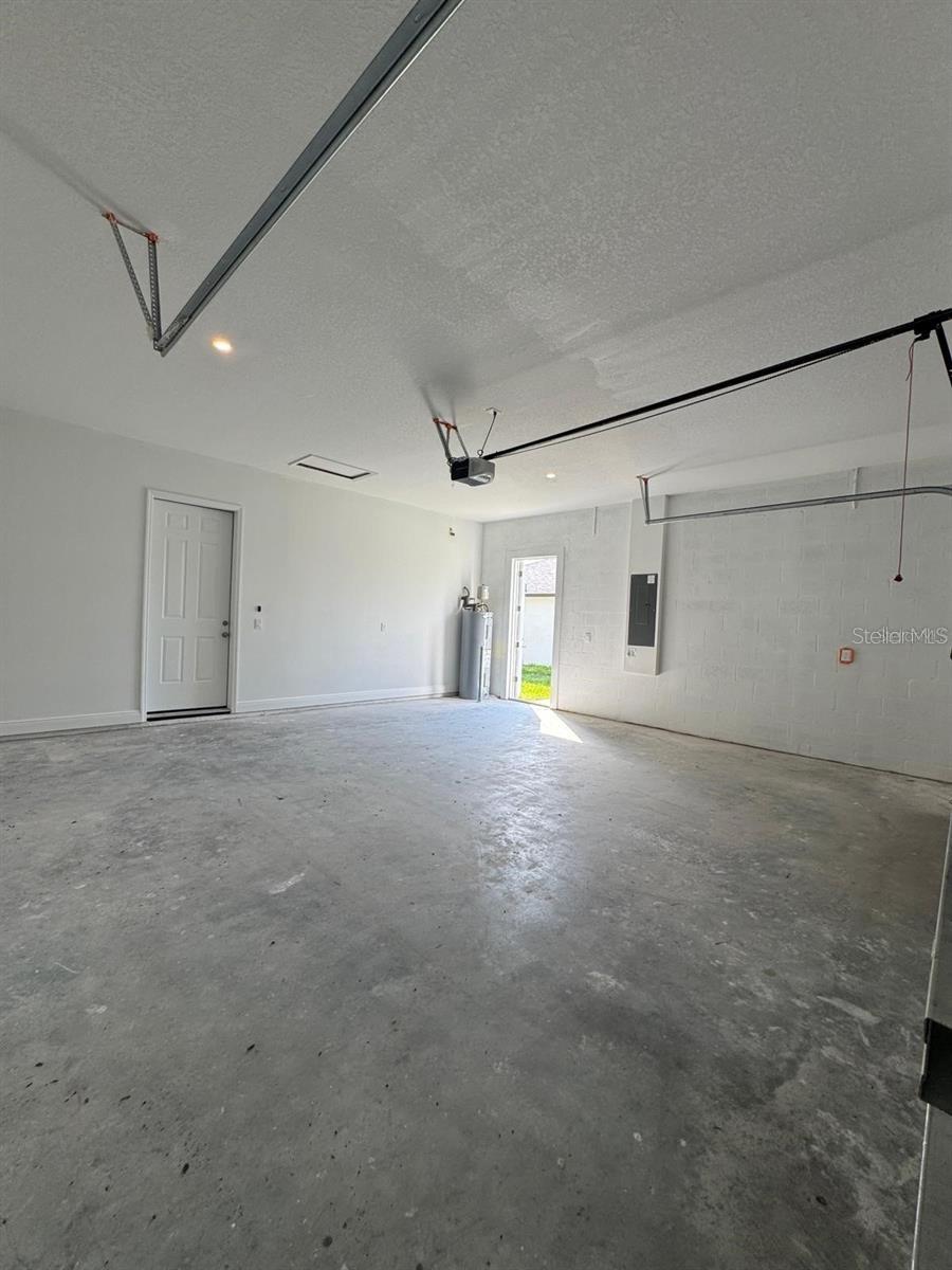 PORT CHARLOTTE SUB 18 - Residential Lease