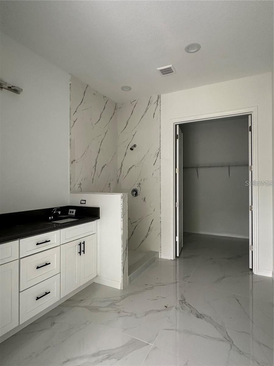 PORT CHARLOTTE SUB 18 - Residential Lease