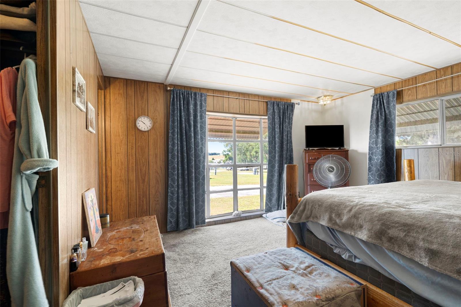 HAMPTON COURT UNREC - Residential
