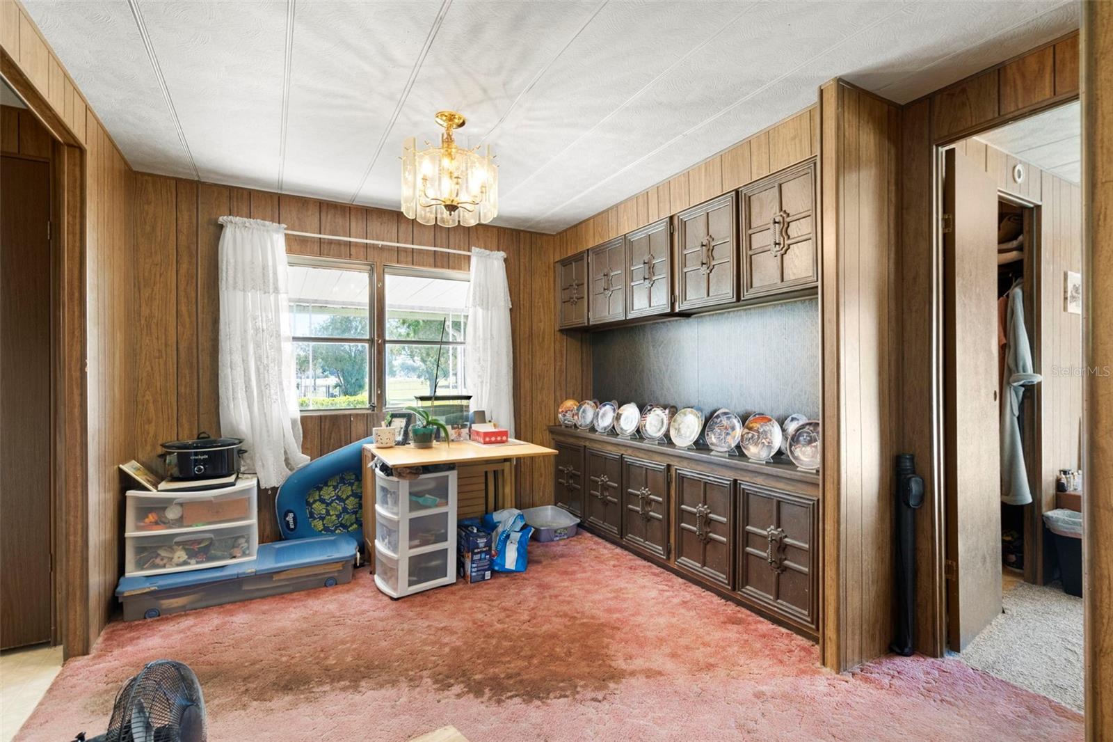 HAMPTON COURT UNREC - Residential