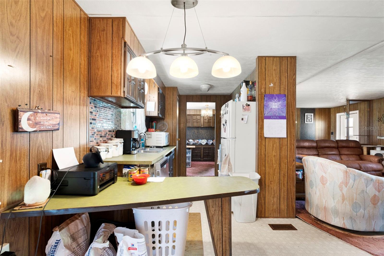 HAMPTON COURT UNREC - Residential