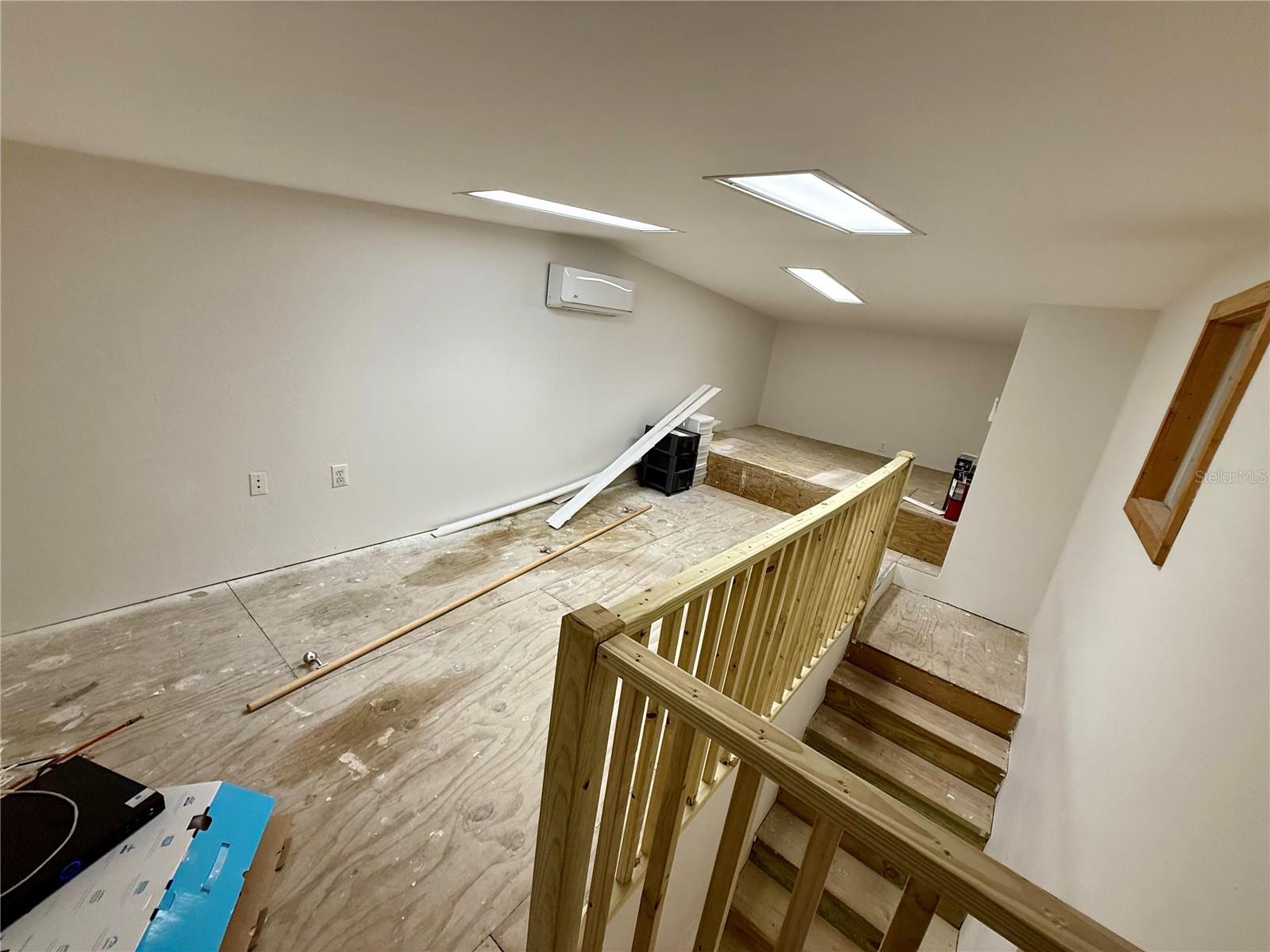 PUNTA GORDA - Commercial Sale