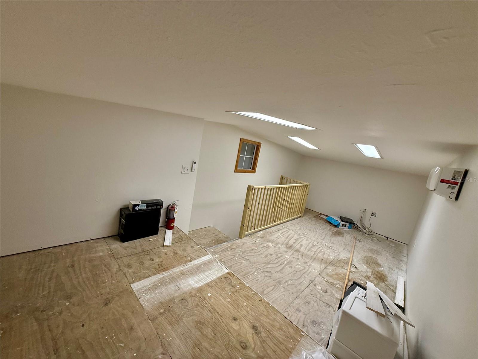 PUNTA GORDA - Commercial Sale