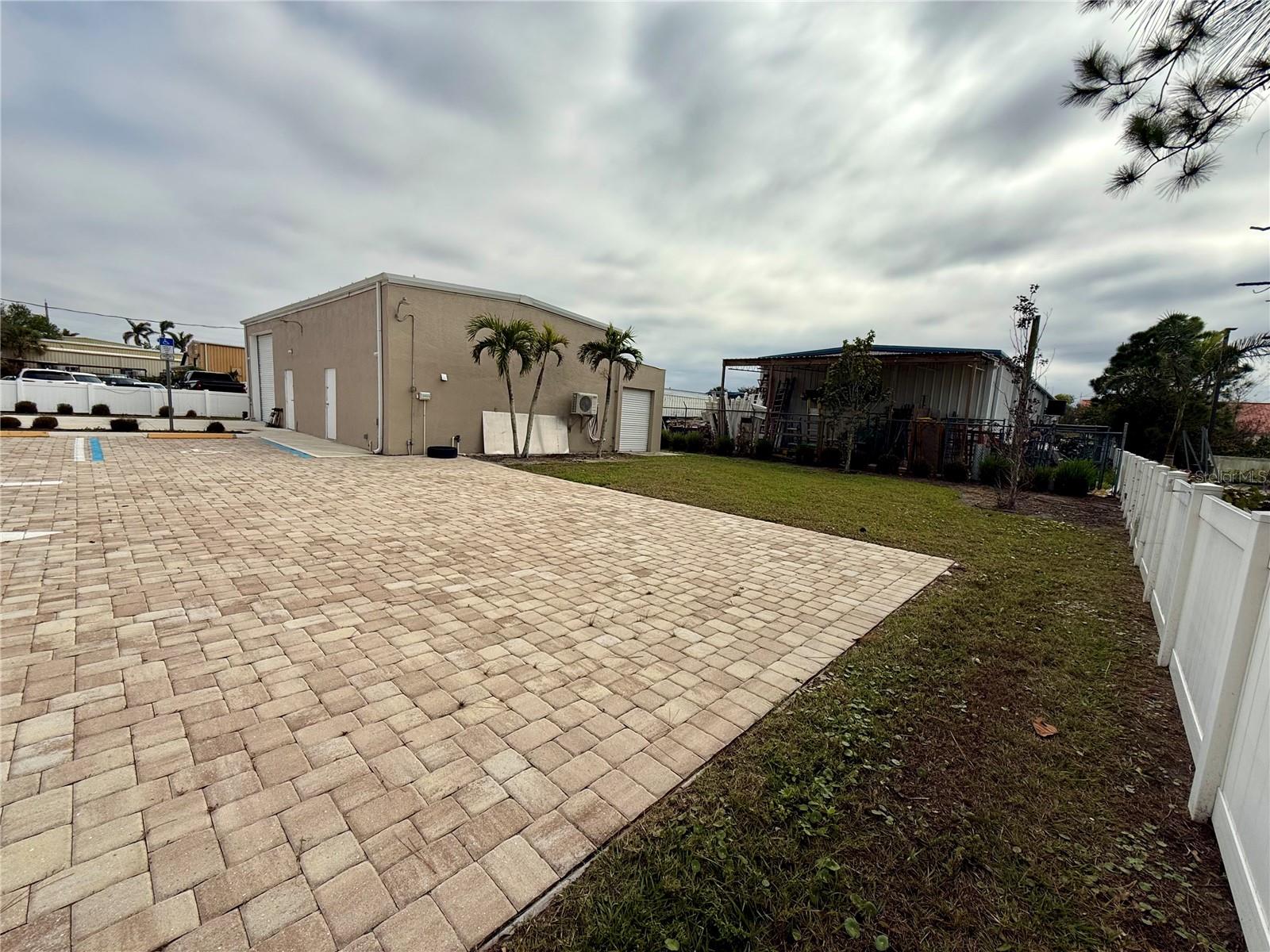 PUNTA GORDA - Commercial Sale