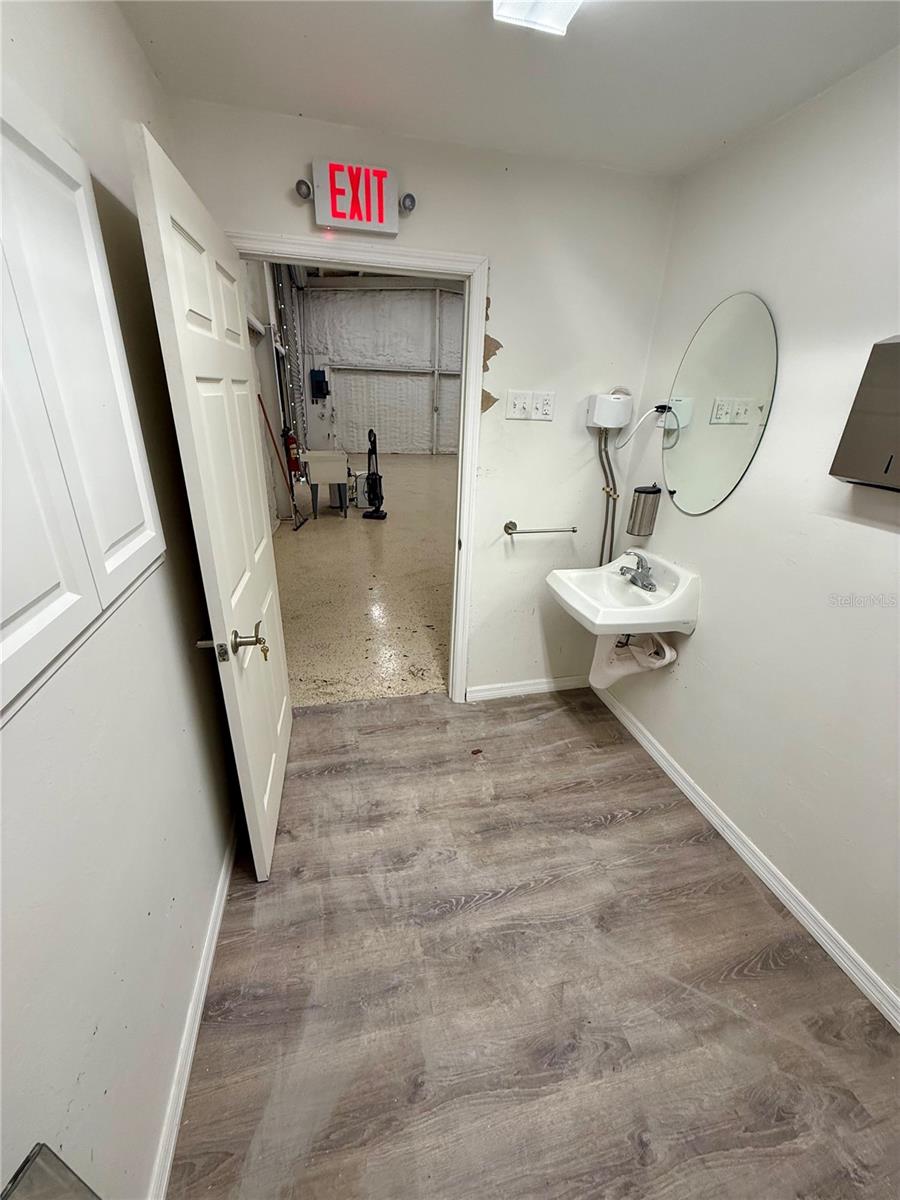 PUNTA GORDA - Commercial Sale