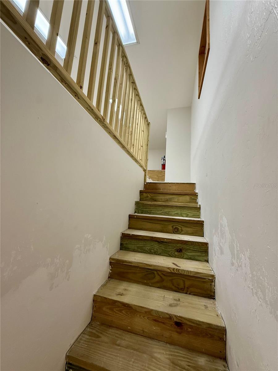 PUNTA GORDA - Commercial Sale