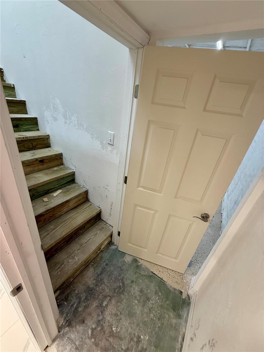 PUNTA GORDA - Commercial Sale